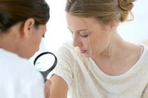Pitiríase rósea: conceito, causas, sinais e sintomas, diagnóstico, tratamento, prevenção, evolução e complicações possíveis Pitiríase rósea: conceito, causas, sinais e sintomas, diagnóstico, tratamento, prevenção, evolução e complicações possíveis