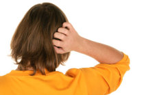 Queda de cabelo em mulheres: como acontece?